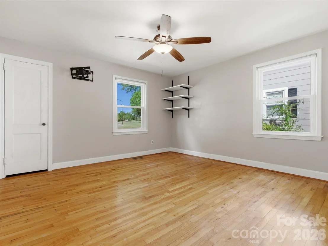 Photo of 620 Normandy Road
