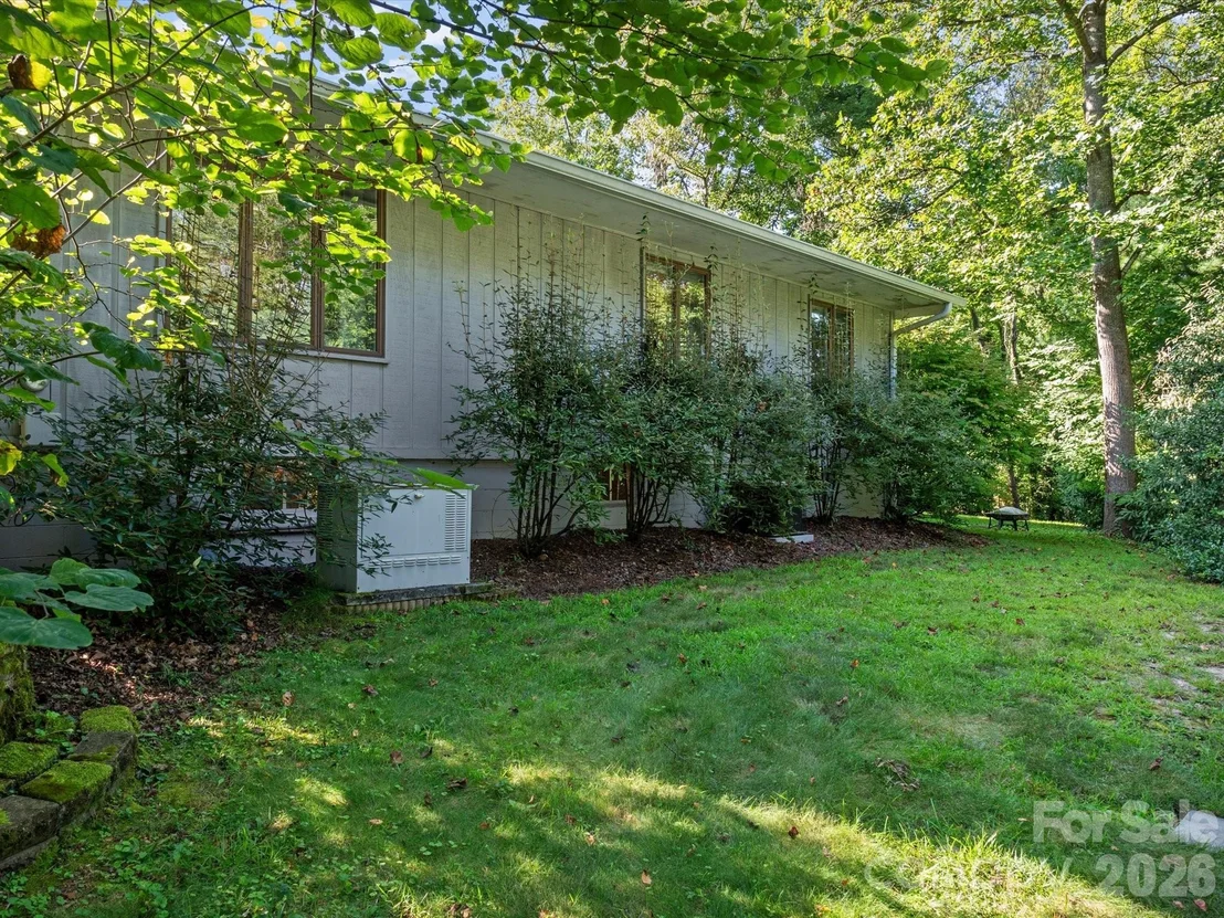 Photo of 110 Aurora Drive