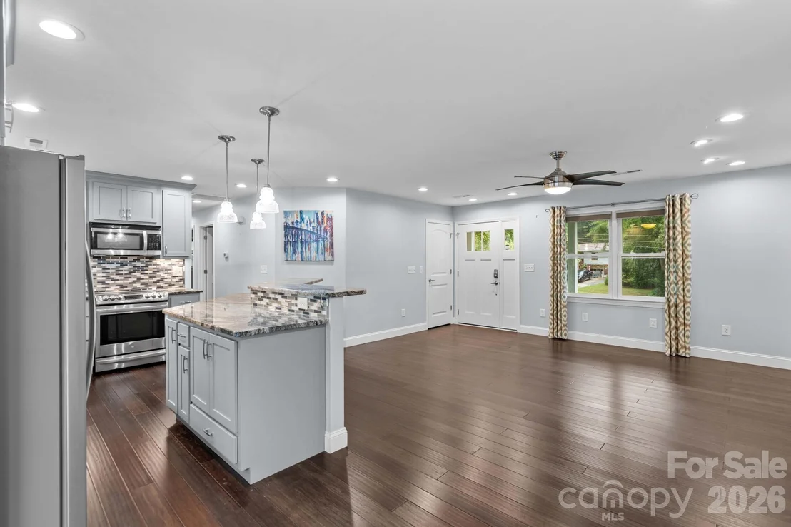 Photo of 465 Bonanza Drive