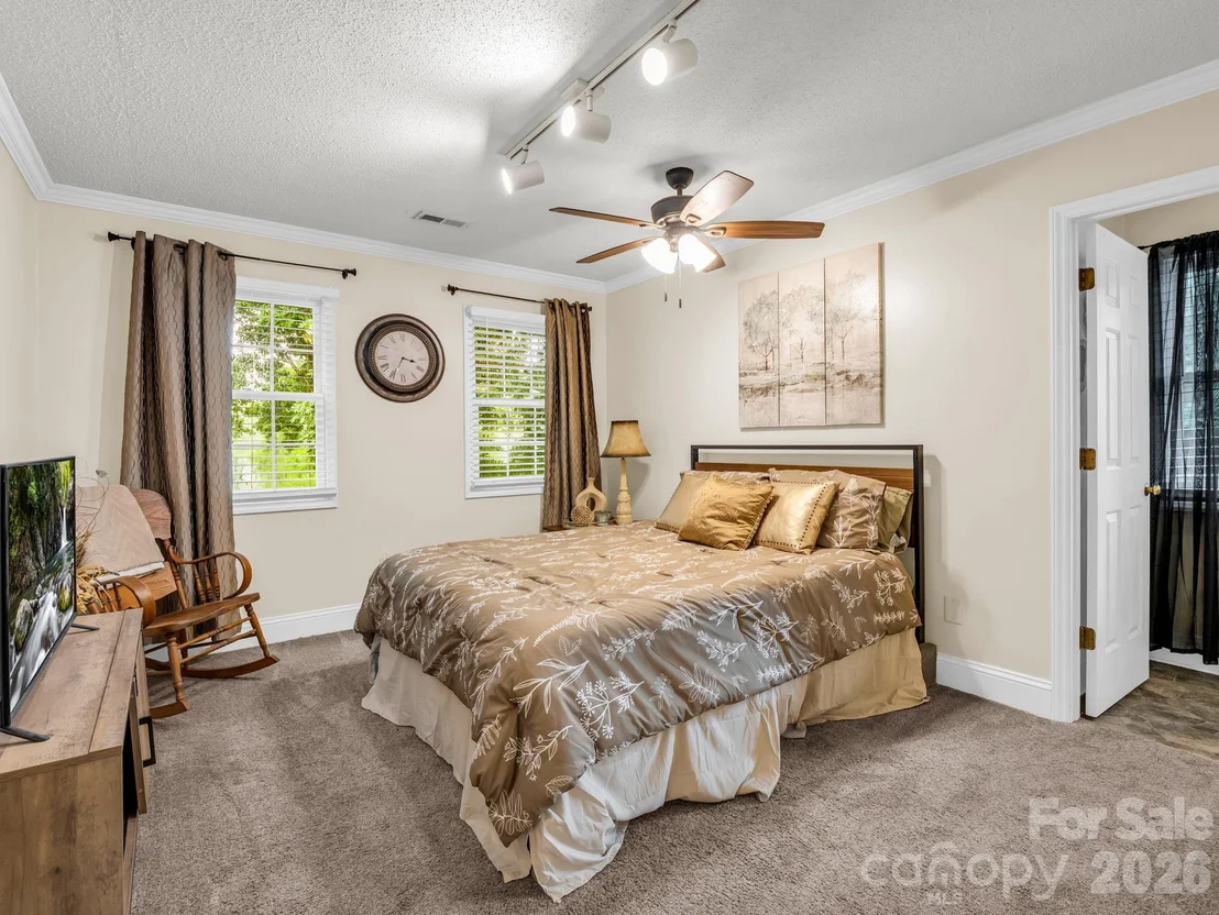 Photo of 101 Spindle Drive