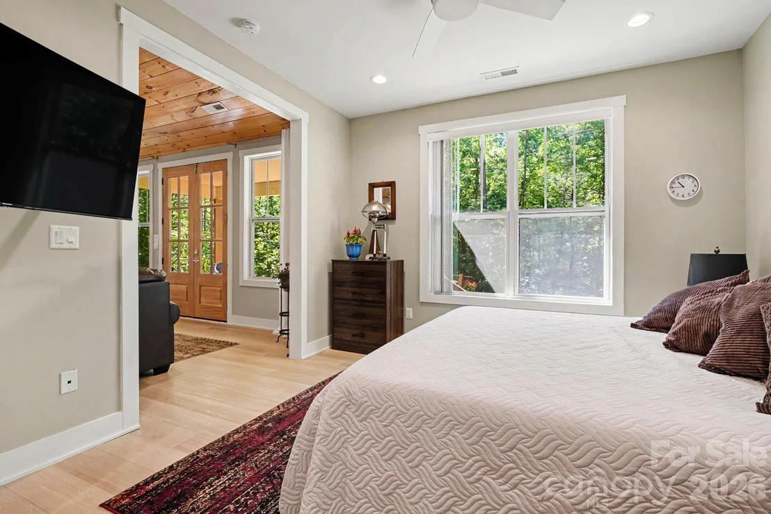 Photo of 1241 Hayes Road