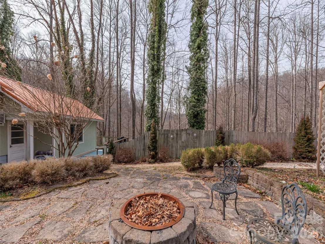 Photo of 897 Dark Ridge Road