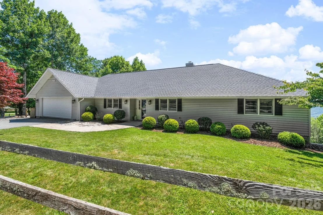 Photo of 784 Alpine Drive