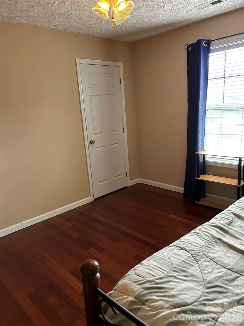 Photo of 323 Swamp Fox Drive