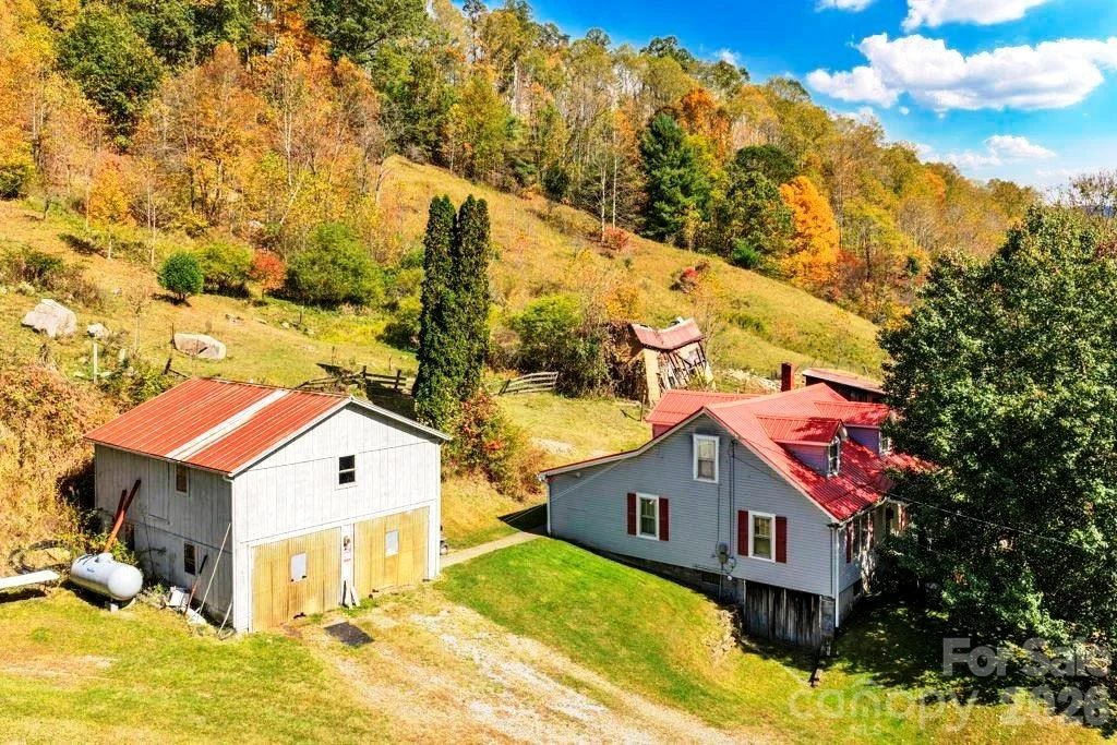 Photo of 1068 Laurel Branch Road