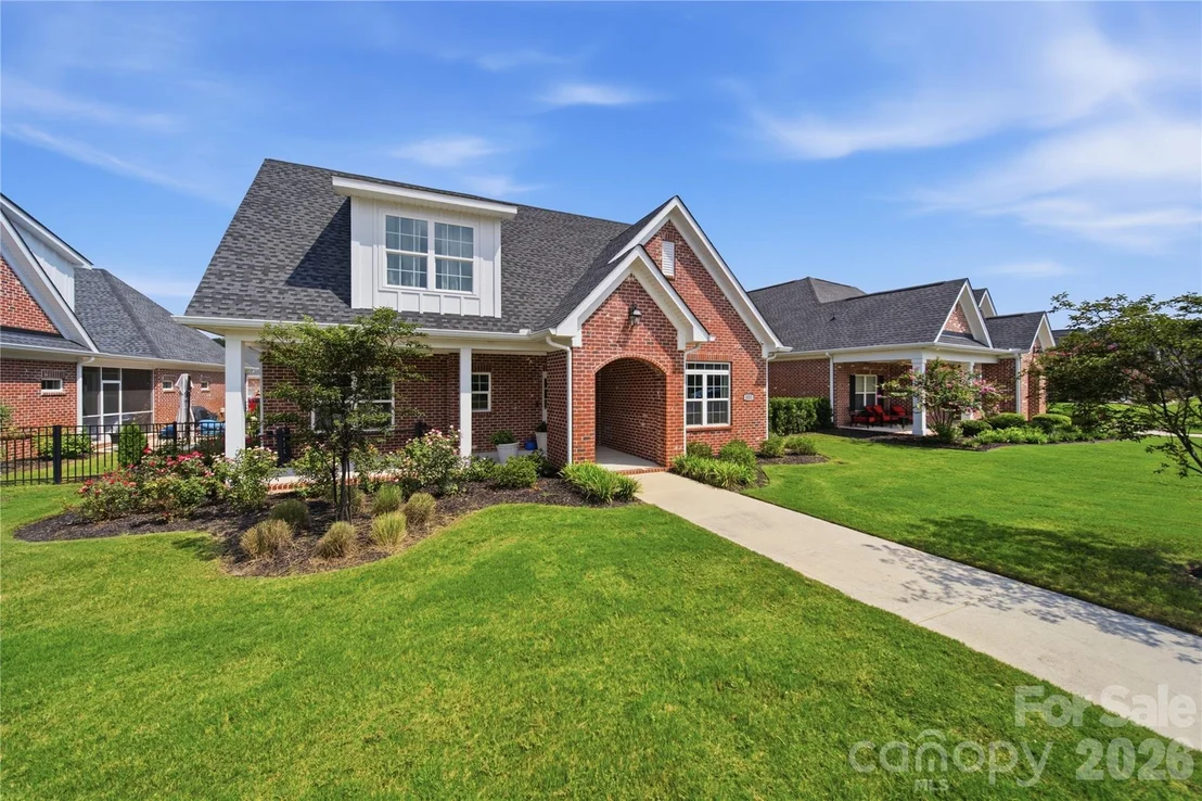 Photo of 531 Buckview Lane