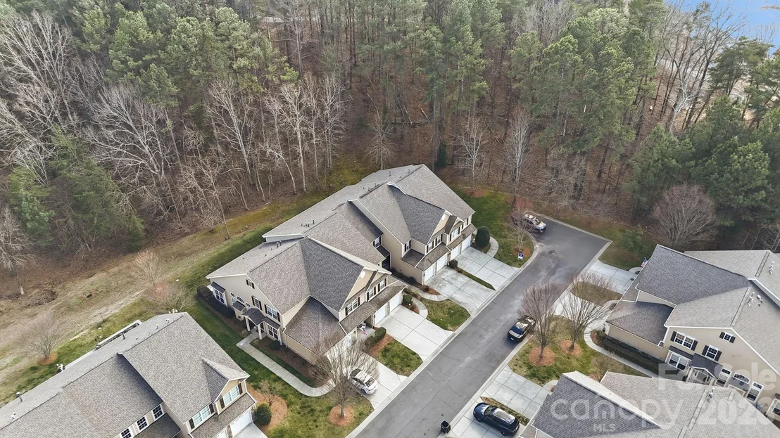 Photo of Unit 252 at 719 Deerbrook Lane