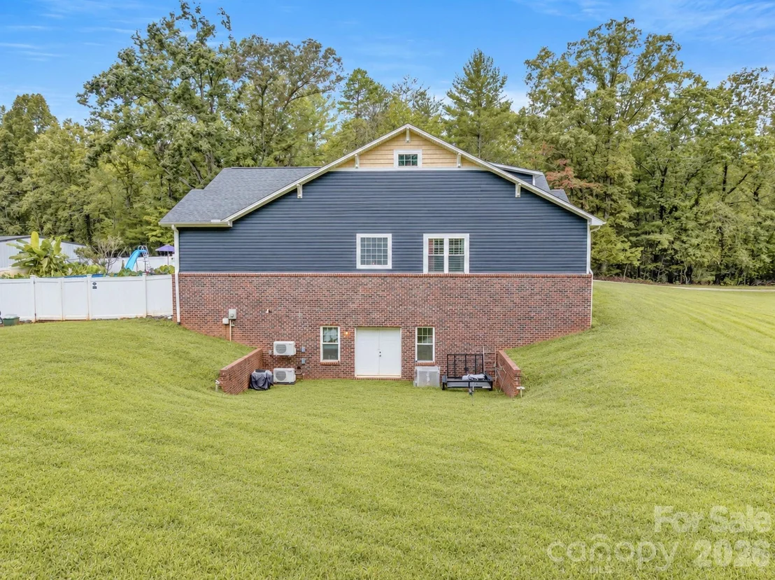 Photo of 1655 Antioch Road