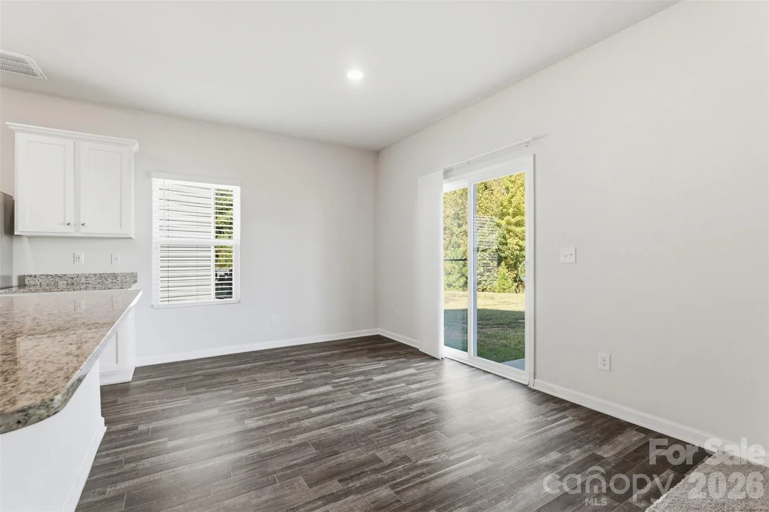 Photo of 5335 Upton Place