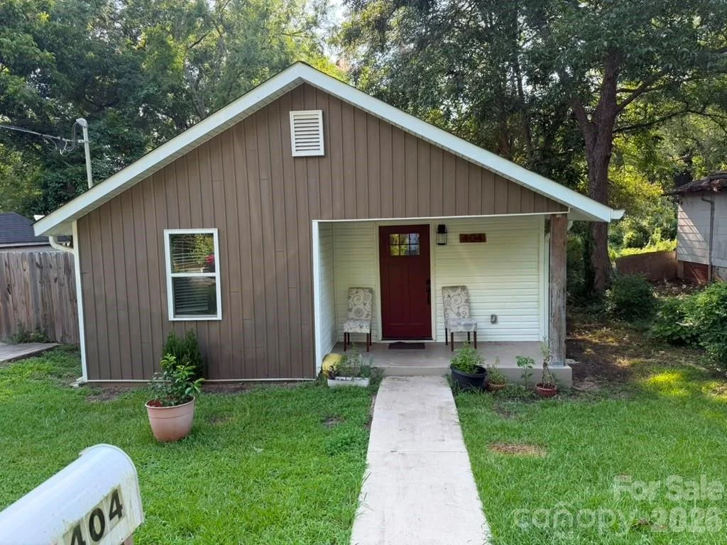 Photo of 404 Palmetto Street