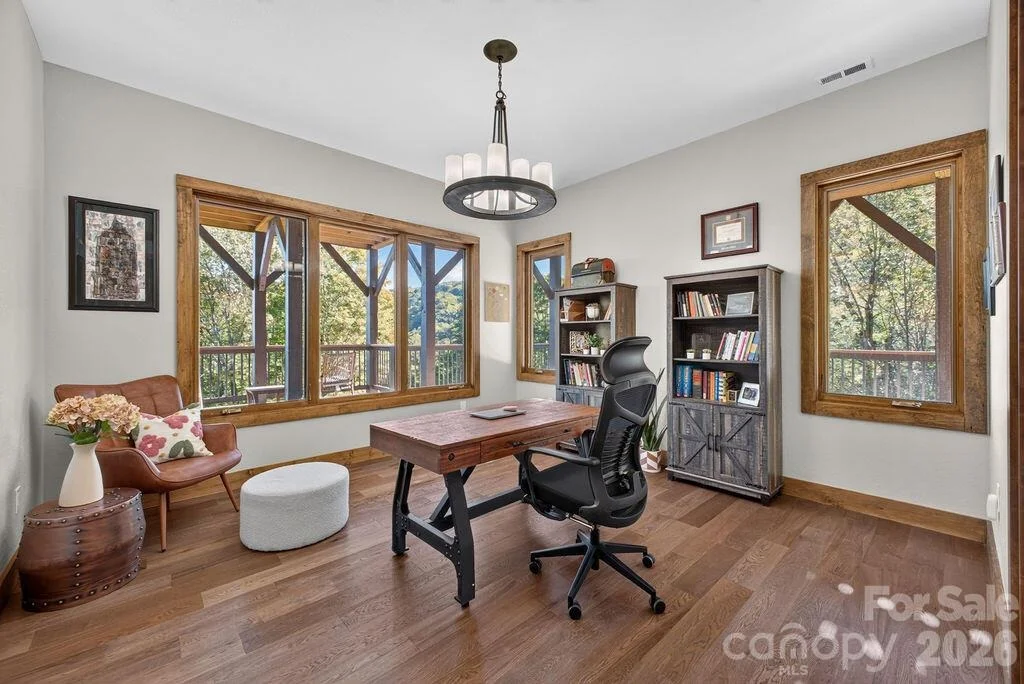 Photo of 1230 Asgi Trail