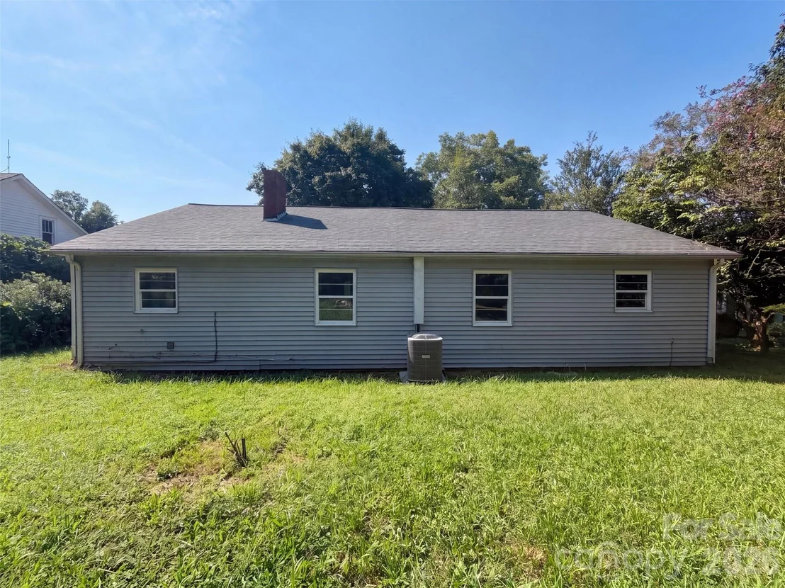 Photo of 131 Highland Point Avenue