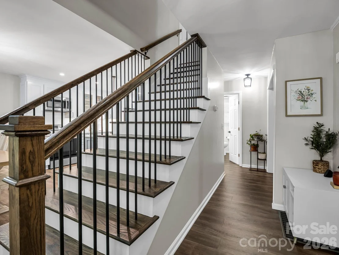 Photo of 215 Hillcrest Drive