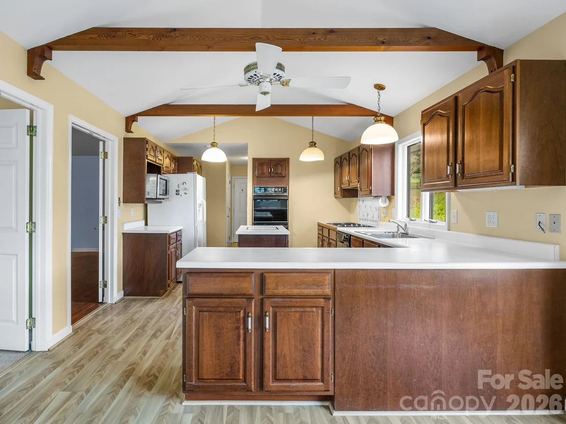 Photo of 140 Meadowlark Drive
