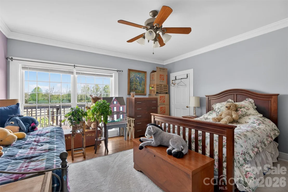 Photo of 341 Ridings Road