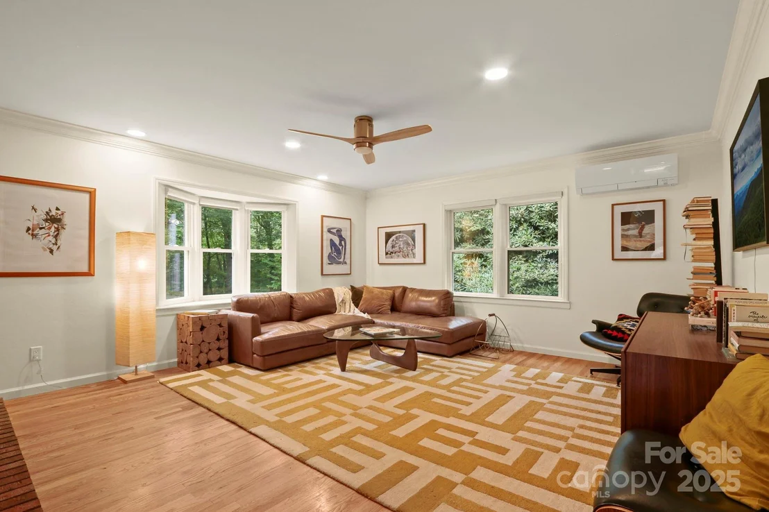 Photo of 127 Boulder Lane