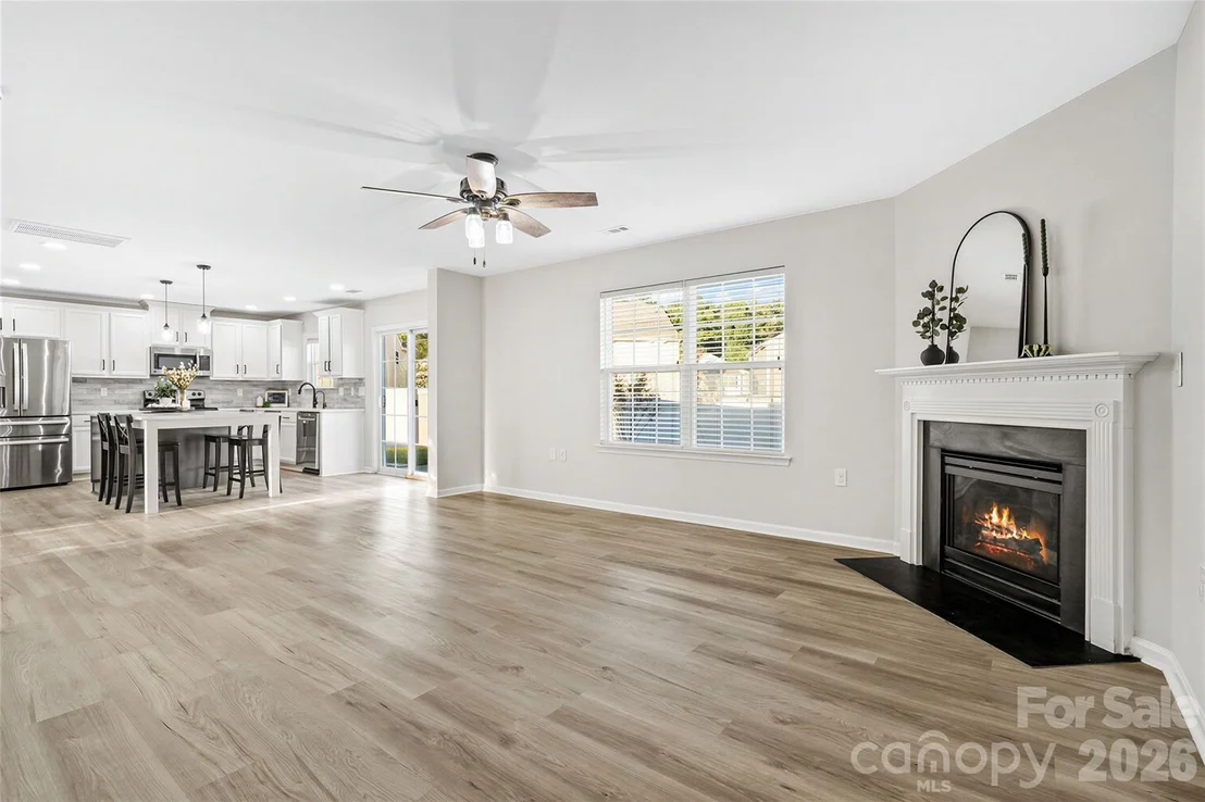 Photo of 407 Lind Point Lane