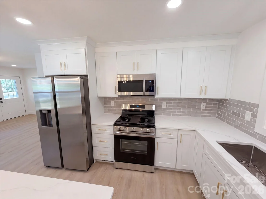 Photo of 4200 Abbeydale Drive
