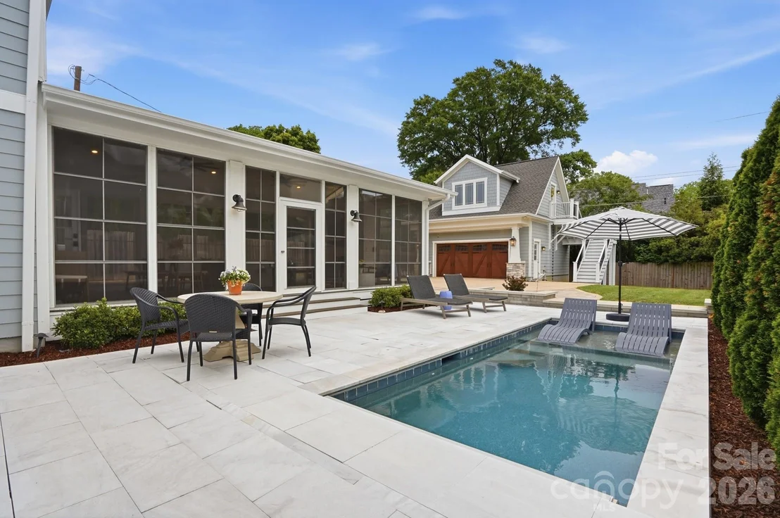 Photo of 2501 Marshall Place