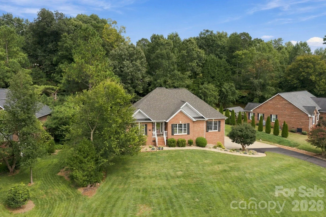 Photo of 1463 Brookstone Drive