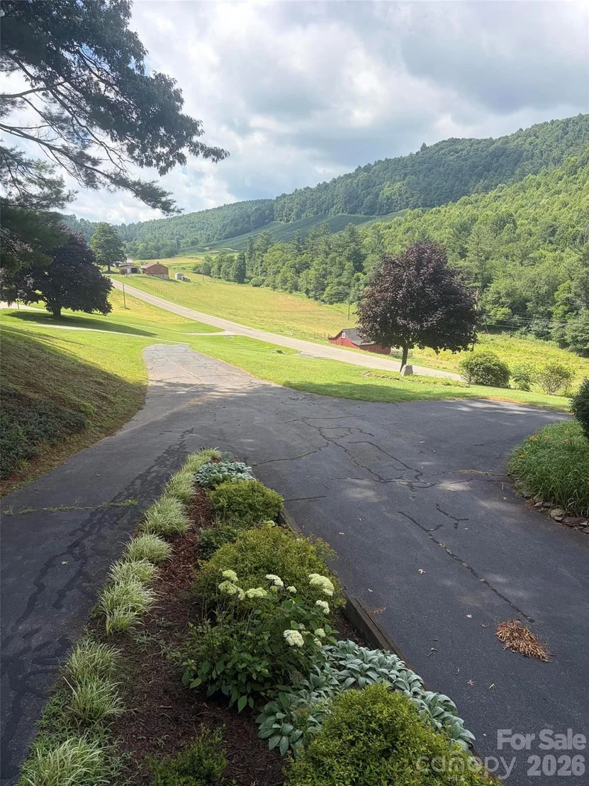 Photo of 2997 Phillips Gap Road