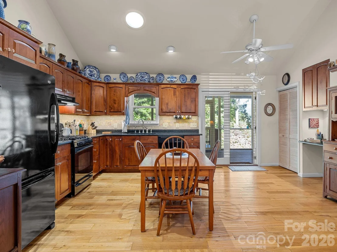 Photo of 160 Caledonia Road