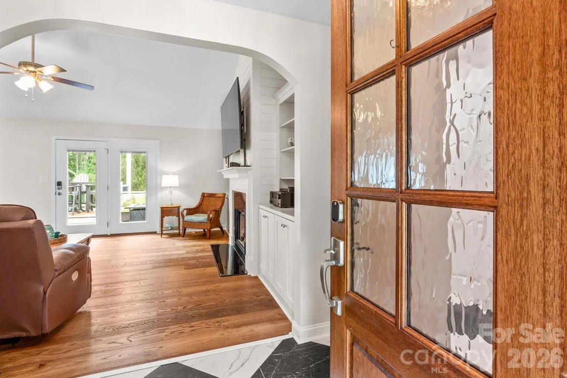 Photo of 596 Maple Ridge Circle
