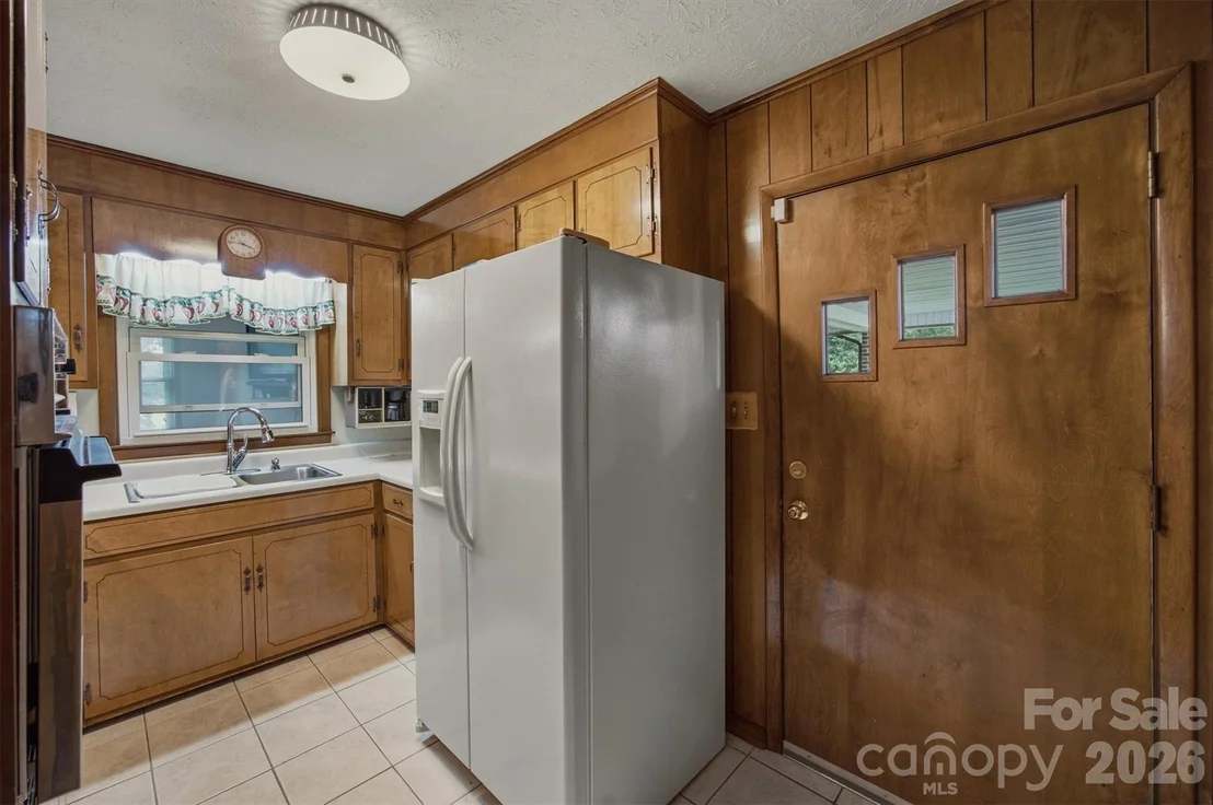 Photo of 2711 Fairway Acres Circle