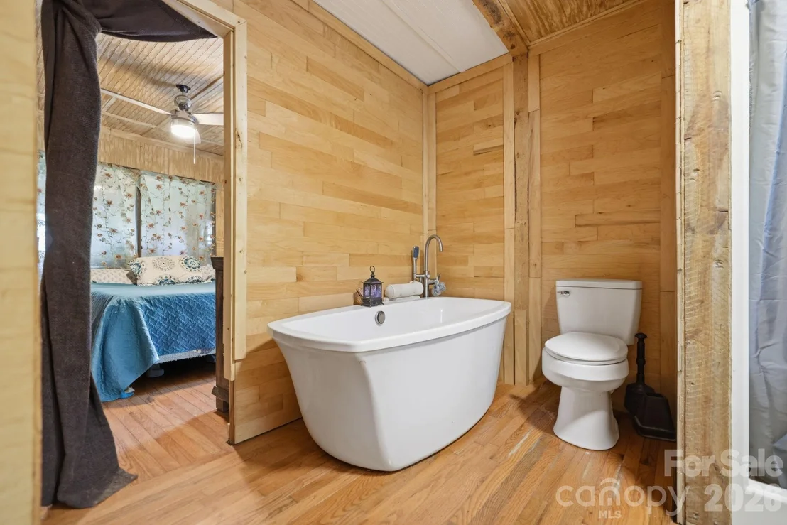 Photo of 464 Mason Road