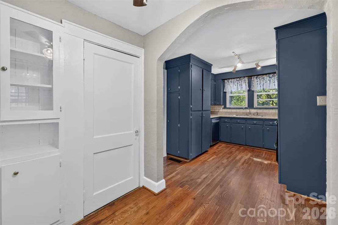 Photo of 1829 3rd Street NE