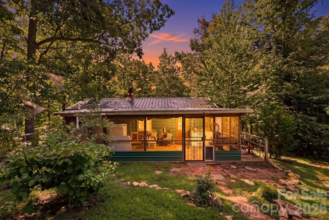 Photo of 464 Mason Road