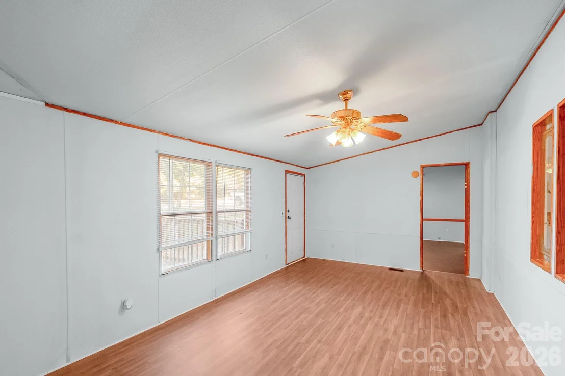 Photo of 185 Coot Sistare Road