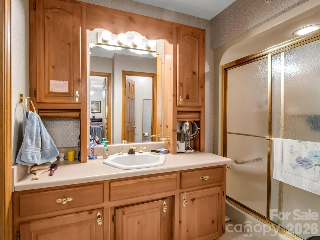 Photo of 80 Fox Briar Drive
