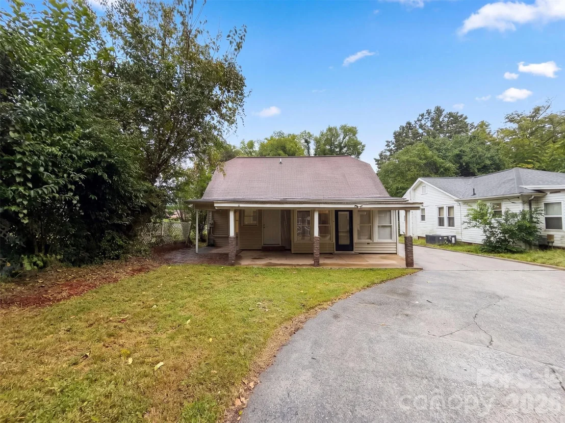 Photo of 199 Vance Drive NE
