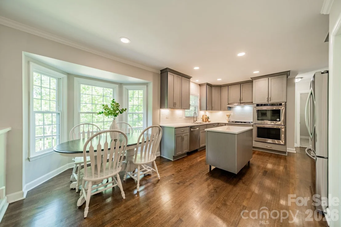 Photo of 231 S Downs Way