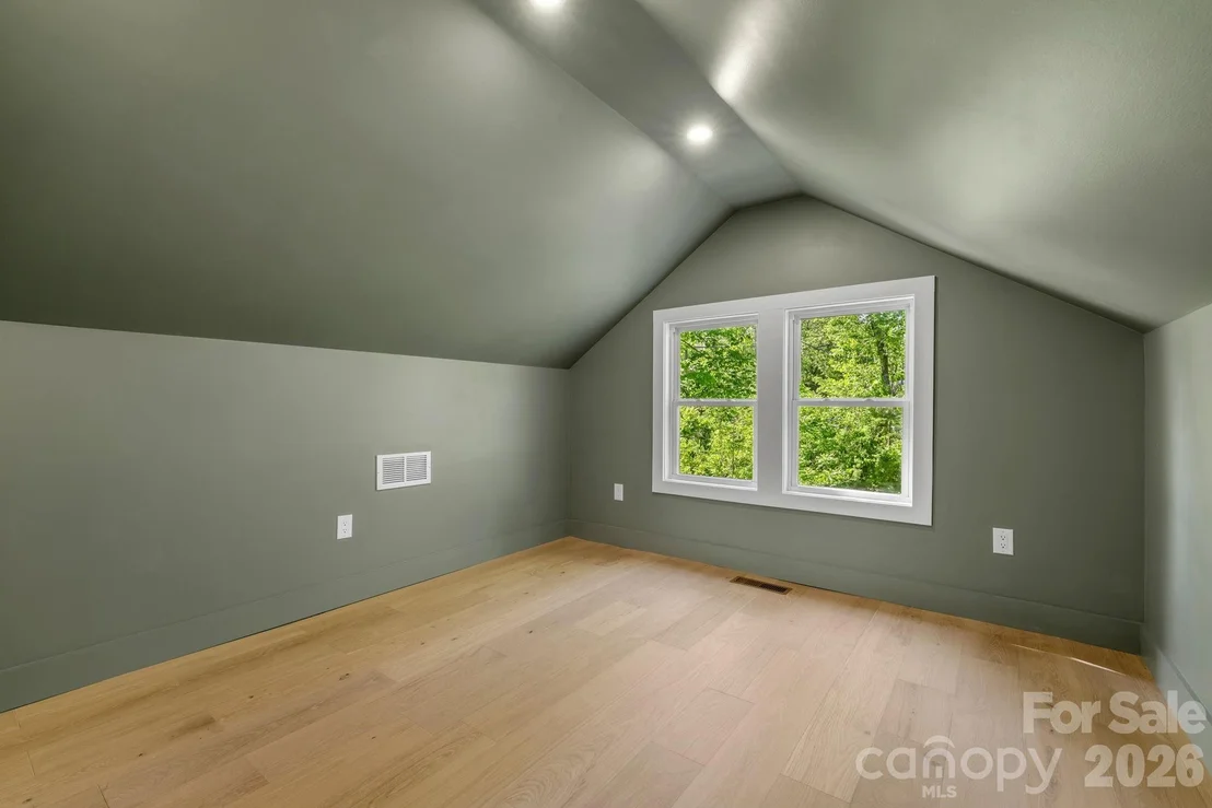 Photo of 523 Harrison Avenue
