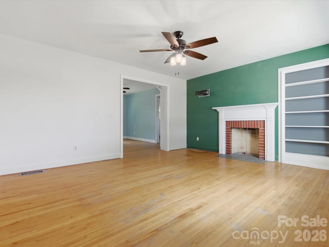 Photo of 620 Normandy Road