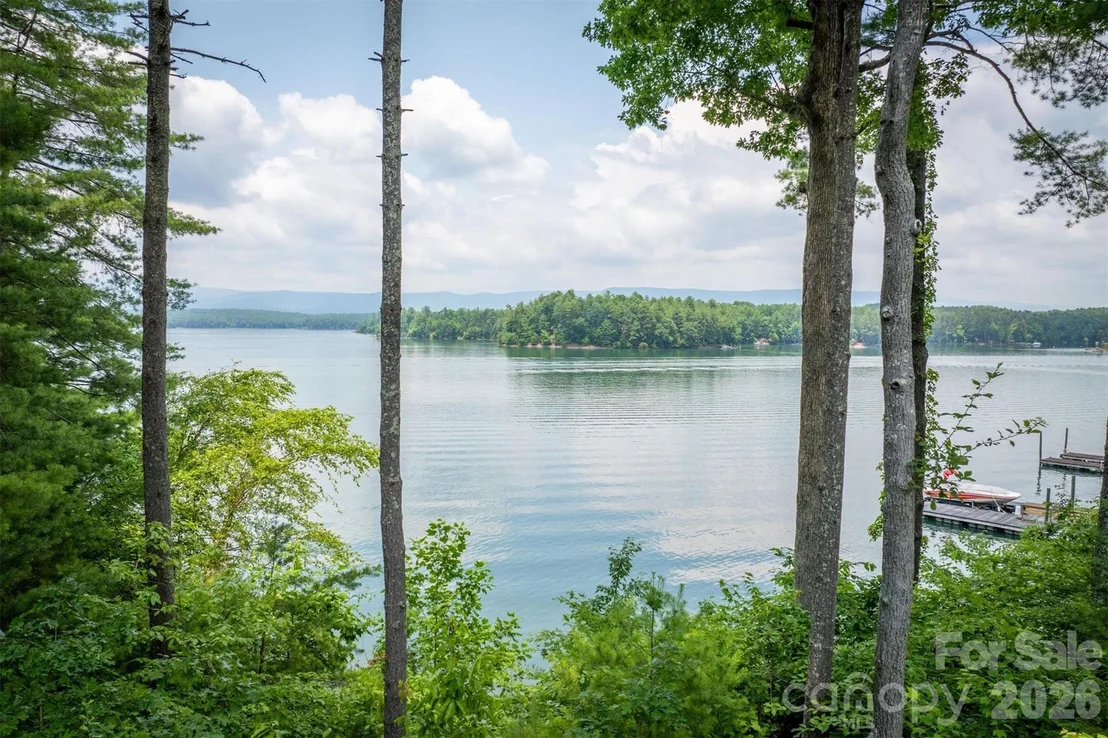 Photo of 5162 Beech Bluff Drive