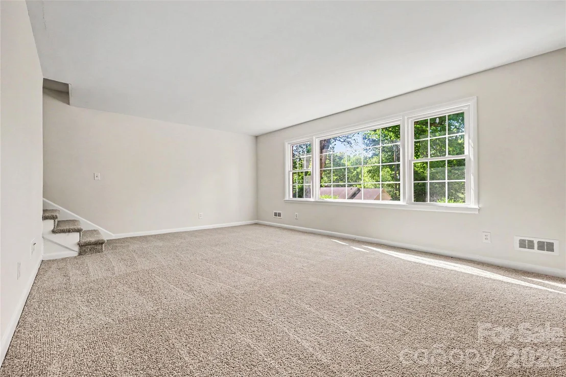 Photo of 211 Windsor Drive