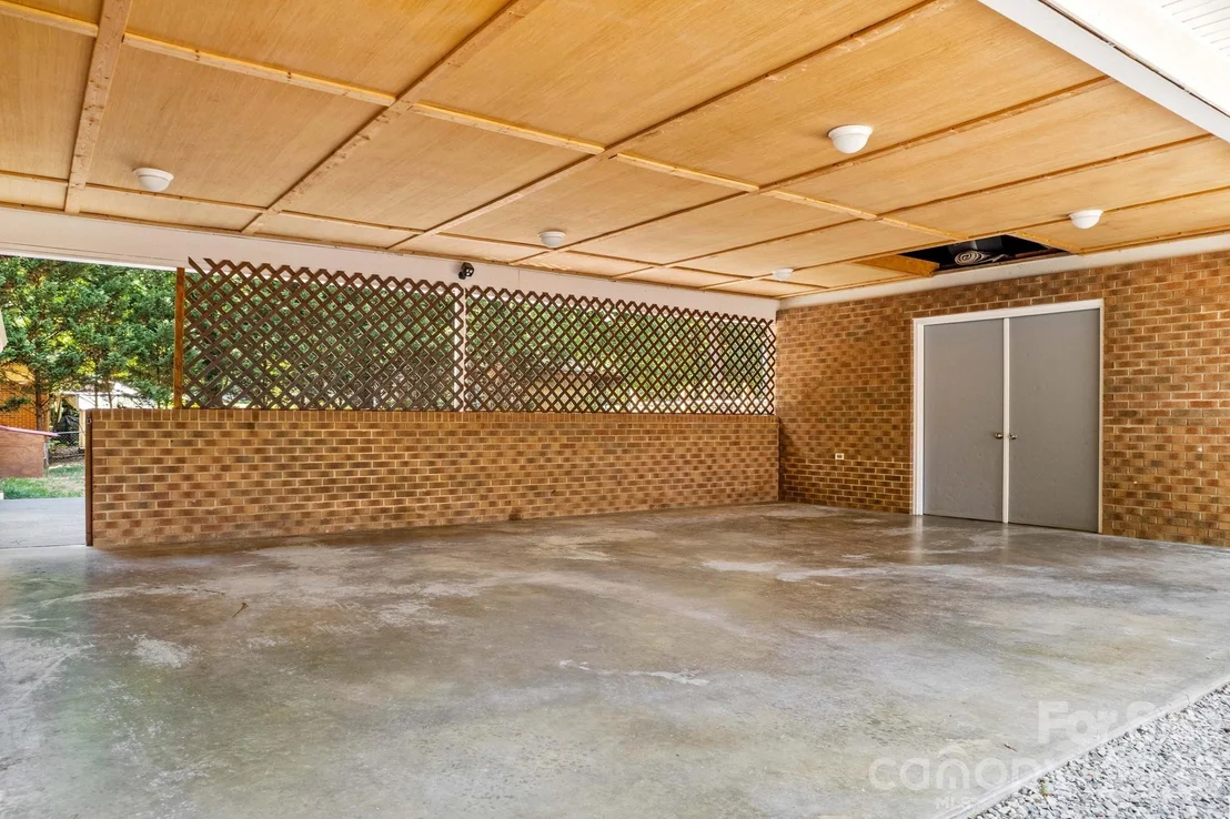 Photo of 320 Miller Drive