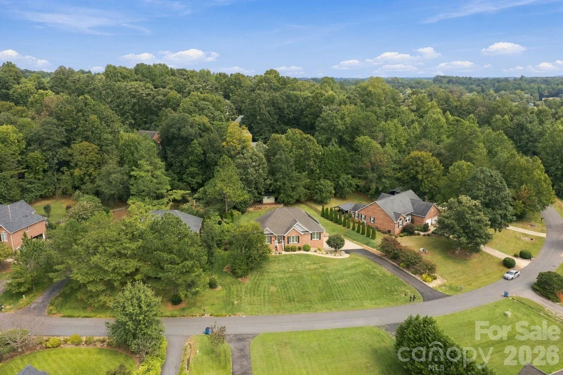Photo of 1463 Brookstone Drive