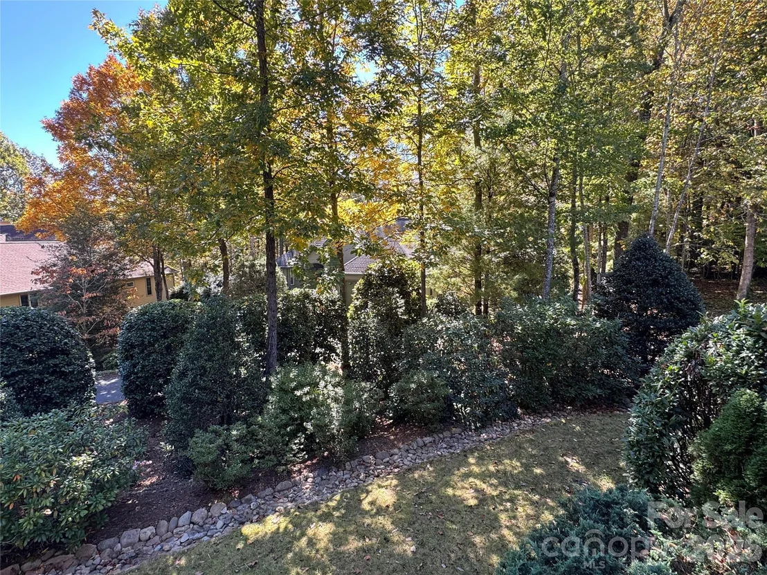 Photo of 894 Dunroy Drive