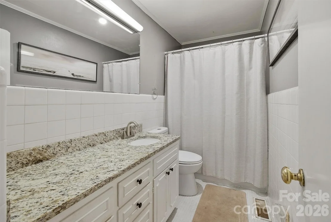 Photo of 44 Forest Avenue