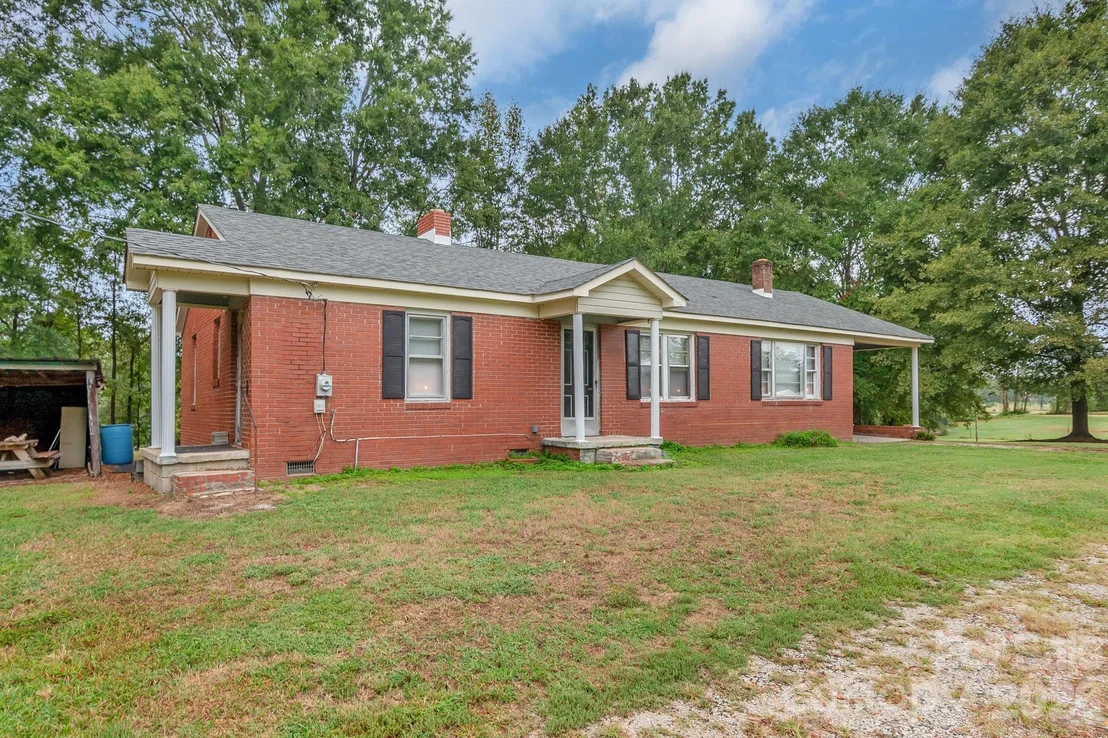 Photo of 1726 Denton Hill Road