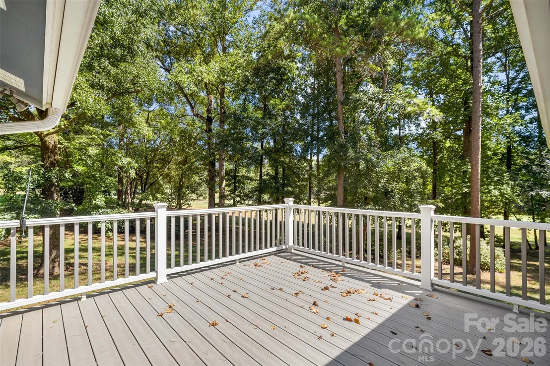 Photo of 600 Fairway Drive