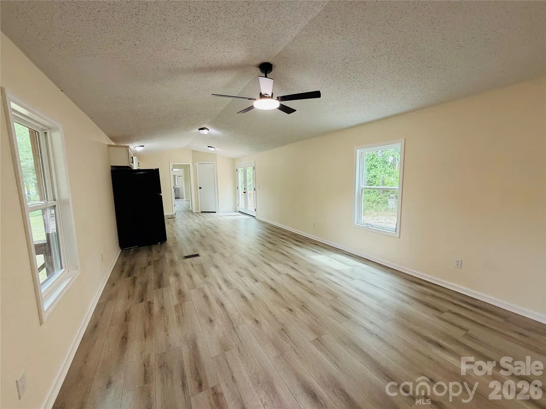 Photo of 329 Kyzer Road