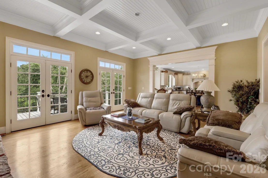 Photo of 340 Harrison Road