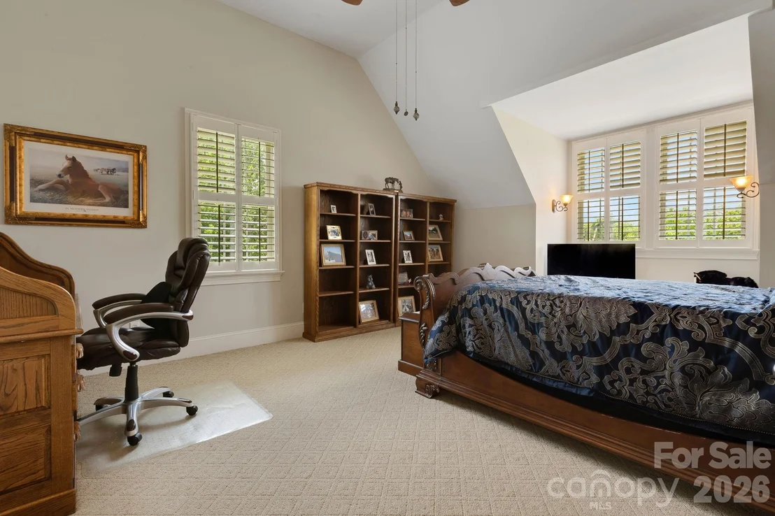 Photo of 340 Harrison Road
