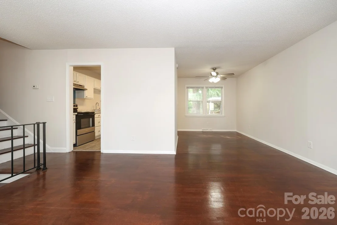Photo of 5001 Springview Road