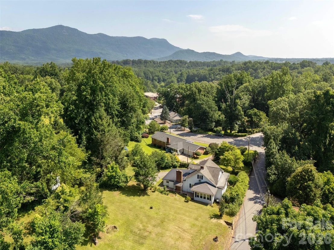 Photo of 34 Lockhart Road